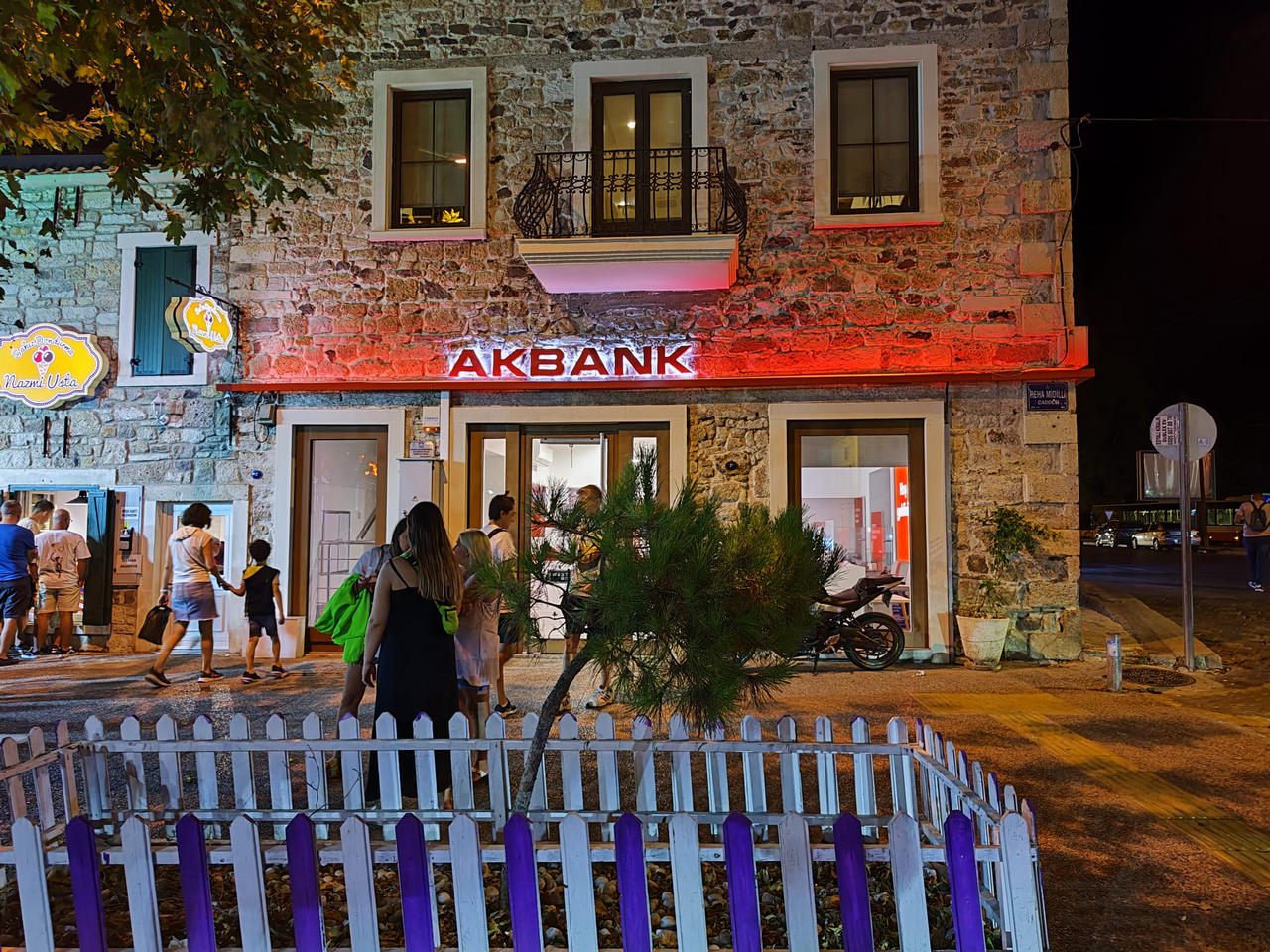 Akbank