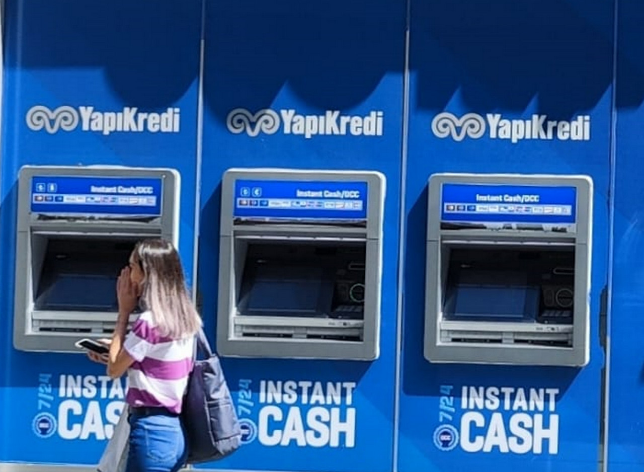 Alternatif Bank müşterileri Yapı Kredi ATM’sini ücretsiz kullanacak