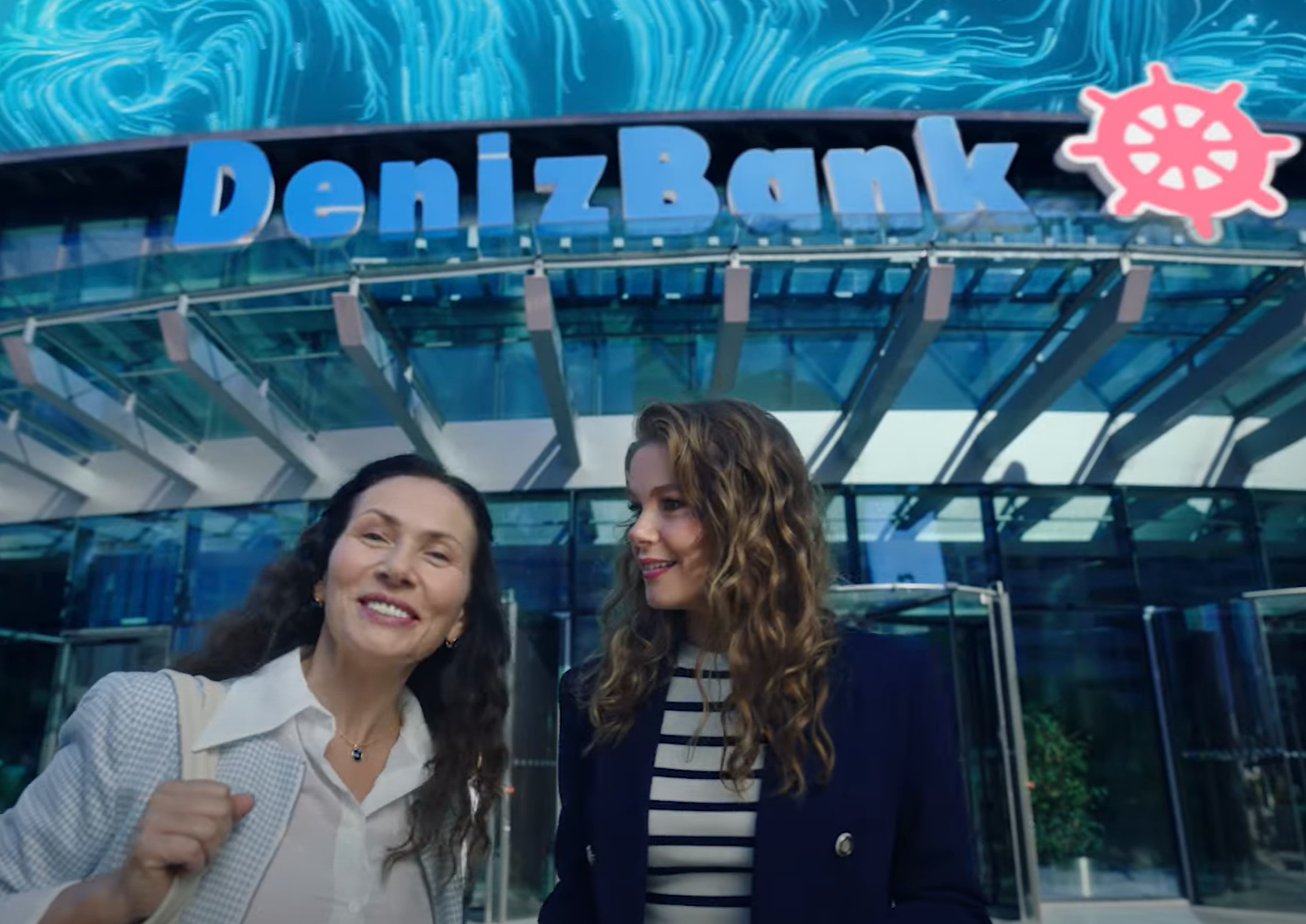 Burcu Biricik Denizbank reklamlarında