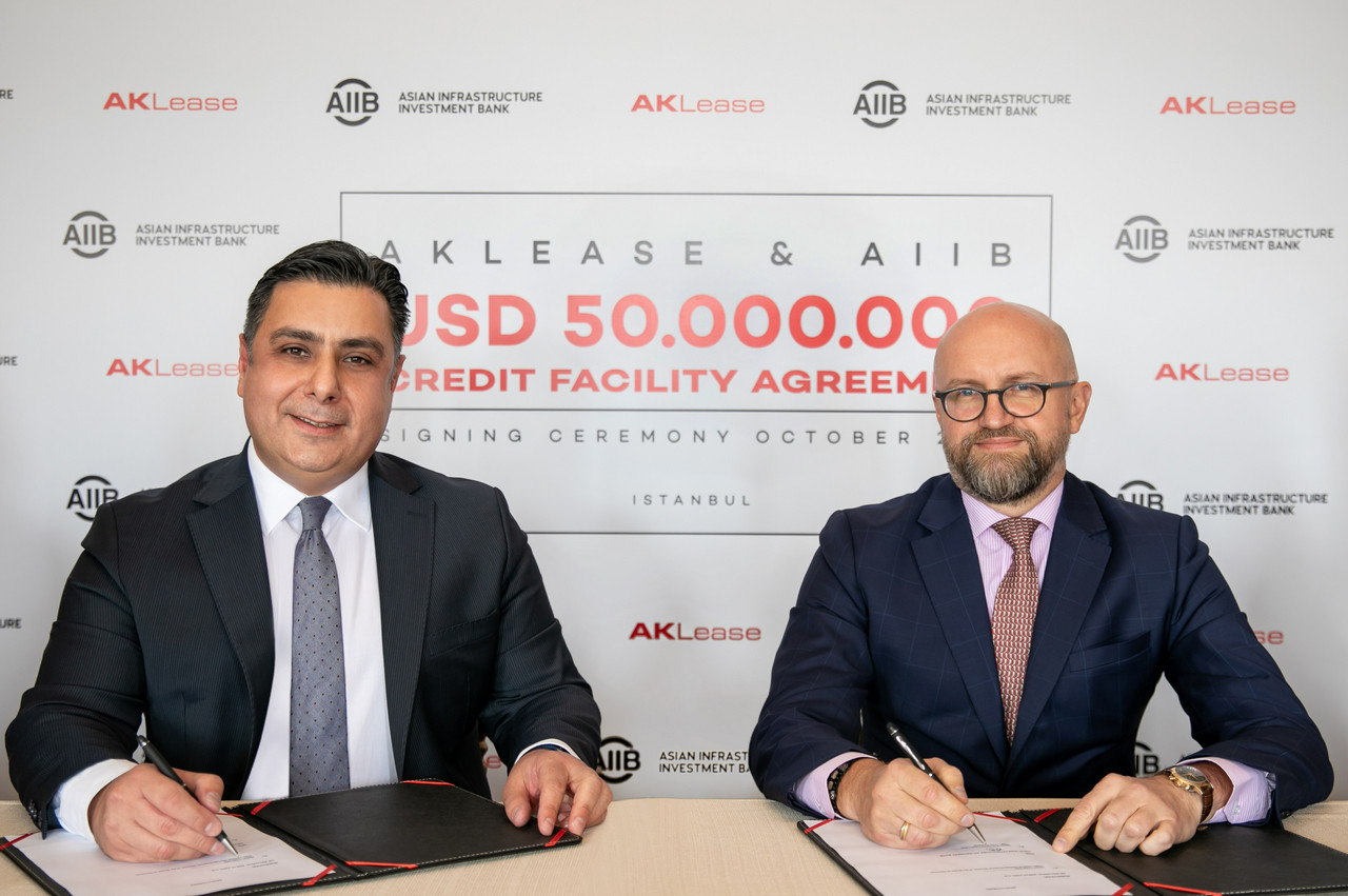 AKLease, AIIB ile yeni bir kredi anlaşması imzaladı